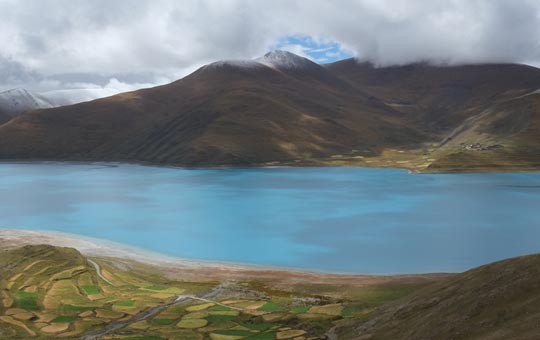 Yamdrok Tso Lake