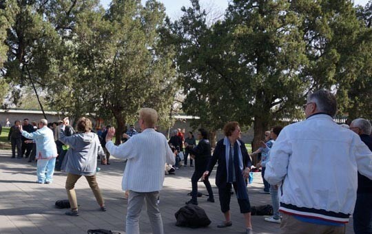 Morning Activities in Temple of Heaven Park '3